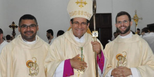 Diáconos Arlindo e Davi são ordenados presbíteros na Catedral N.S. das Dores em Limeira