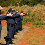 Guardas civis municipais passaram por curso de tiro na cidade de Leme