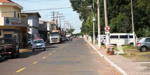 Departamento de Obras faz força-tarefa para deixar a Avenida do Comércio mais atraente