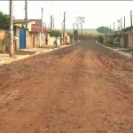 Obra de asfalto interrompida causa transtorno em bairro de Porto Ferreira