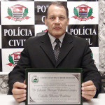 Delegado de Polícia de Porto Ferreira recebe Titulo de cidadão da cidade de Ribeirão Bonito