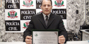 Delegado de Polícia de Porto Ferreira recebe Titulo de cidadão da cidade de Ribeirão Bonito