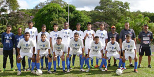 Equipes da escolinha de futebol Atleta do Futuro iniciam disputa da Copa Sesi