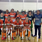 Equipe feminina de futsal supera ansiedade da estreia e vence pela Copa Record