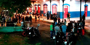 Primeira edição do evento Rock na Estação atraiu cerca de 300 pessoas ao Centro Cultural Fepasa