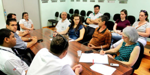 Reunião discute o funcionamento de farmácias e drogarias 24 horas