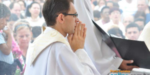 Padre Luciano e deputado Marquezelli receberão título de Cidadão Ferreirense