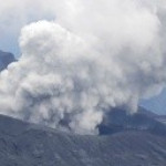 Vulcão Monte Aso entra em erupção no Japão