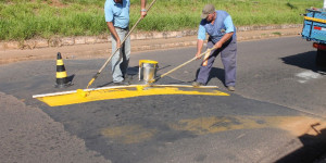 Prefeitura enfrenta dificuldades para a pintura de sinalização de trânsito