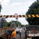 Limitadores de altura são recolocados nos acessos à antiga ponte metálica do Moji-Guaçu