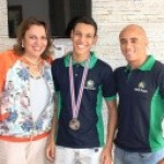 Prefeita recebe atleta ferreirense vice-campeão pan-americano de kung fu wushu