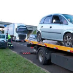 Acidente envolvendo dois carros e dois caminhões congestiona a SP-318 em São Carlos