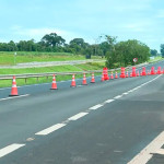 Rodovia Anhanguera fica parcialmente interditada por um mês para recapeamento em Leme