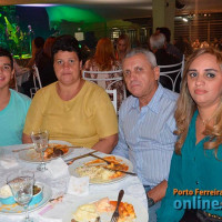 Jantar Dançante em comemoração ao Dia das Mães pelo Fundo Social de Porto Ferreira - Foto 11