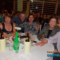 Jantar Dançante em comemoração ao Dia das Mães pelo Fundo Social de Porto Ferreira - Foto 57