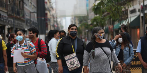  SP deve liberar uso de máscaras em locais abertos nesta quarta-feira