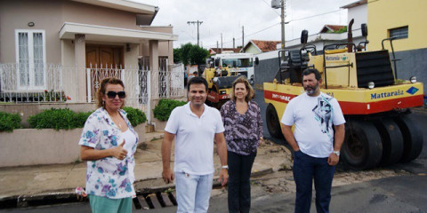 Prefeita e vereador vistoriam obras de recapeamento