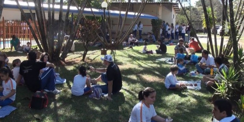 Centro Educacional Cristão Aprender Brincando (CECAB) comemora o dia dos Pais