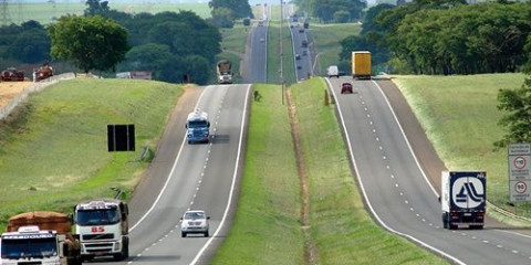 Cai número de acidentes no feriado de finados nas rodovias de SP