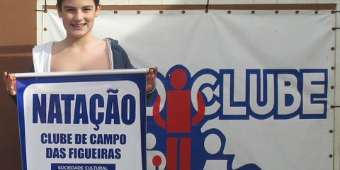 Jovem atleta da equipe de natação do Clube de Campo conquista 1º lugar 100 medley em Torneio Regional da FAP