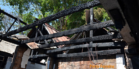 Imagens do incêndio do Restaurante e Petiscaria Chalé dos Canoeiros