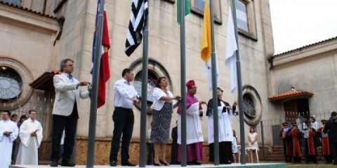 Prefeita Renata Braga e deputados prestigiam solenidade de elevação da Igreja Matriz a Santuário Diocesano