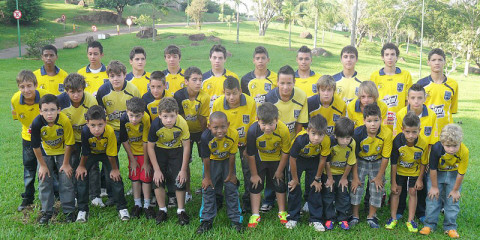 Escola de futebol do Clube de Campo recebe várias equipes