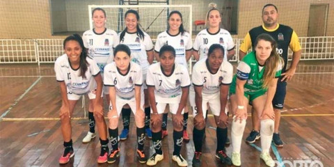 Equipe feminina de futsal vai a Analândia e aplica goleada pela Liga Ferreirense