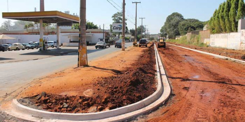 Primeira etapa da duplicação da avenida Rudolf Streit começa a tomar forma