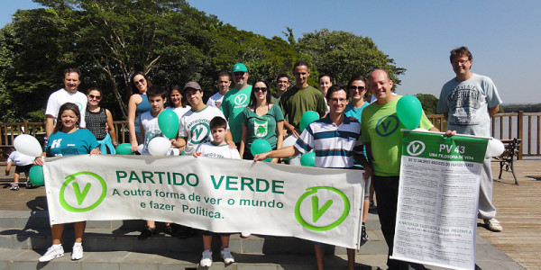 "Caminhada Sustentável" realizada pelo PV