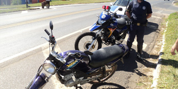 GCM apreende motocicleta após perseguição a condutor