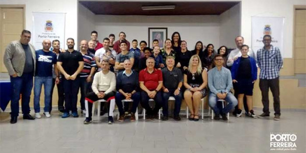 Evento em comemoração ao Dia do Voleibol Ferreirense é marcado por reencontros, emoção e histórias