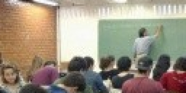 No Dia do Professor, docentes em início de carreira relatam desafios