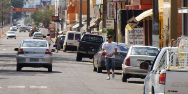 Diretores da Prefeitura se reúnem para analisar pedidos de lojistas da Avenida do Comércio