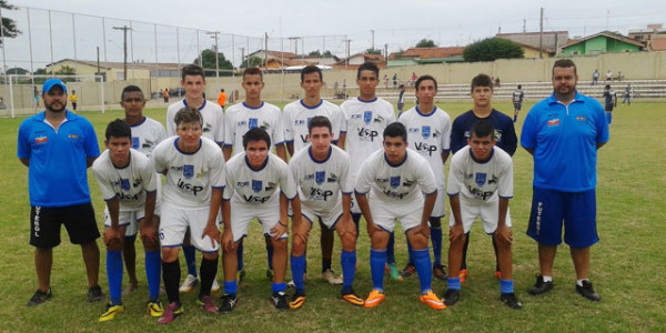 Escola de Futebol Municipal faz estreia nos Jogos Abertos da Juventude