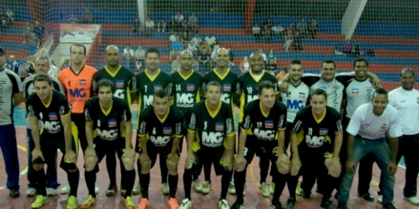 Equipe de Porto Ferreira vence Pirassununga na Copa Record de Futsal