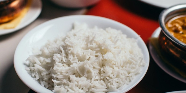 Devemos lavar o arroz antes de cozinhar? Veja o que os chefs dizem