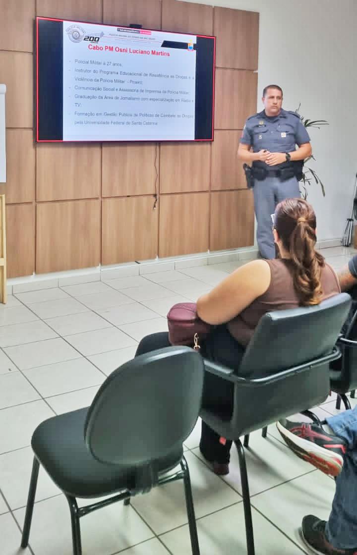 Polícia Militar de Porto Ferreira realiza palestra do “Agosto Lilás